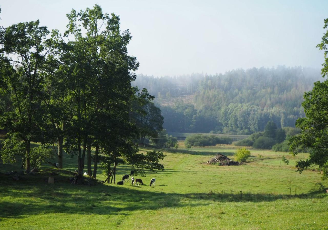 Haeradssaetter Gard 1 Guest House Valdemarsvik Exterior photo